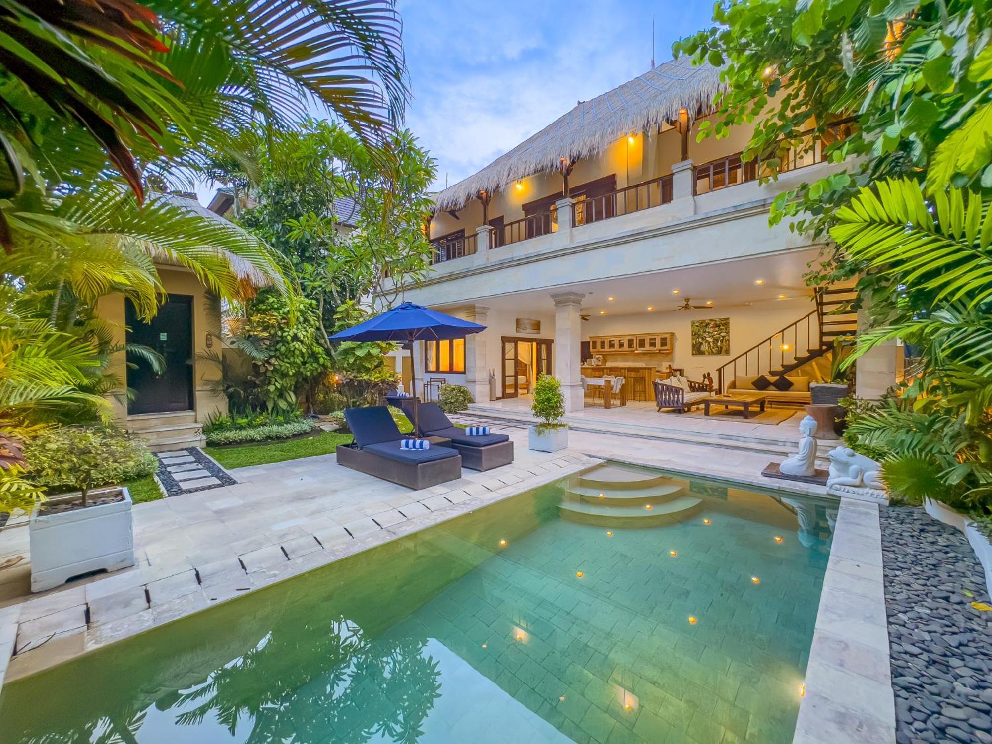 Villa Bugis Kayu Aya Seminyak Δωμάτιο φωτογραφία