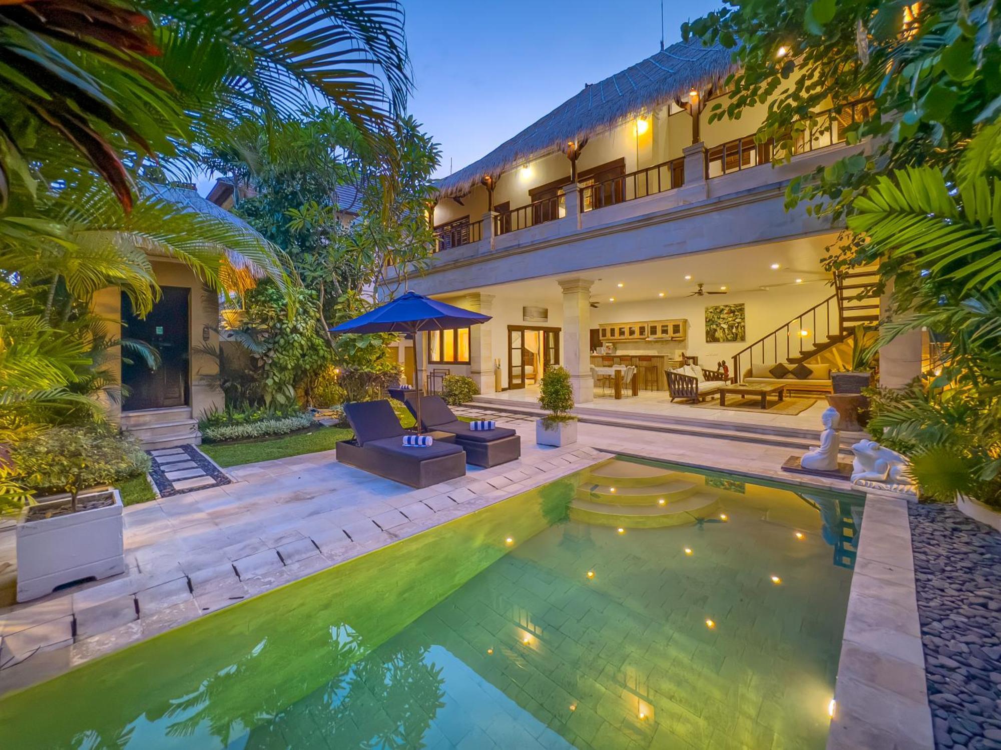 Villa Bugis Kayu Aya Seminyak Δωμάτιο φωτογραφία