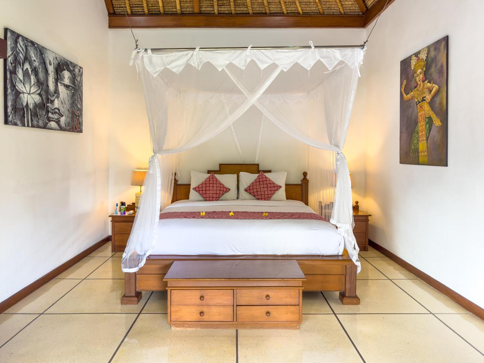Villa Bugis Kayu Aya Seminyak Δωμάτιο φωτογραφία