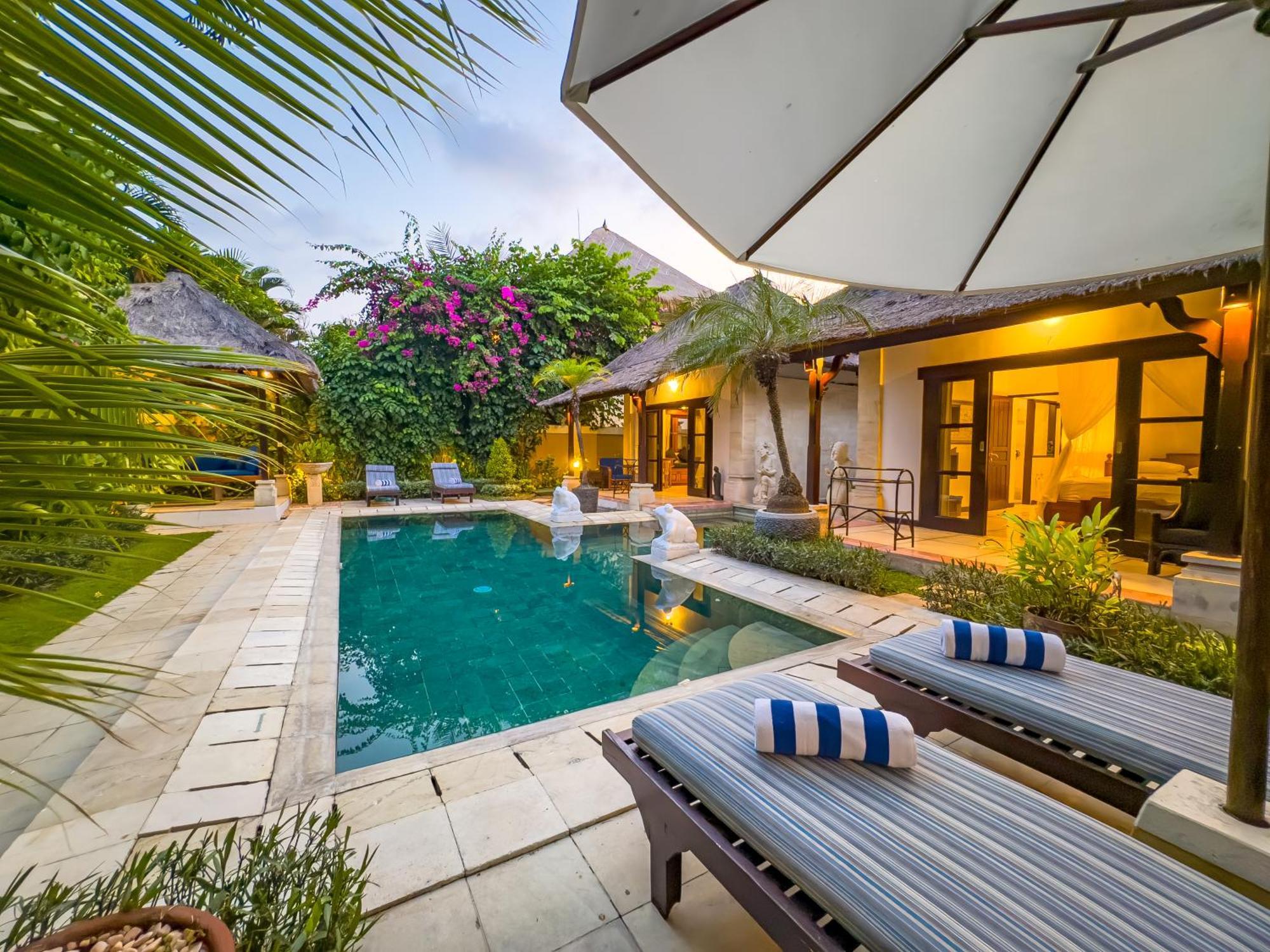 Villa Bugis Kayu Aya Seminyak Δωμάτιο φωτογραφία
