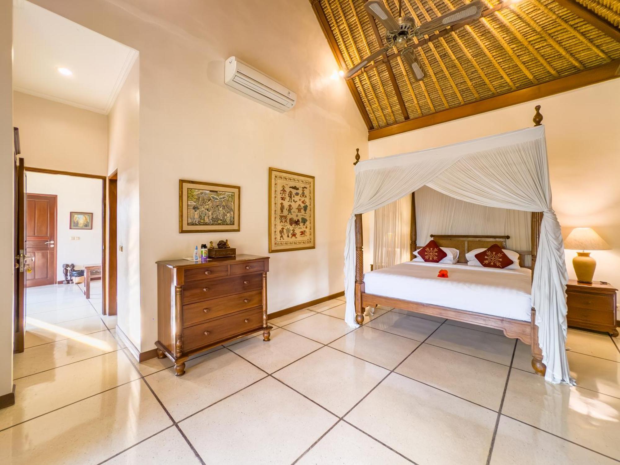 Villa Bugis Kayu Aya Seminyak Δωμάτιο φωτογραφία