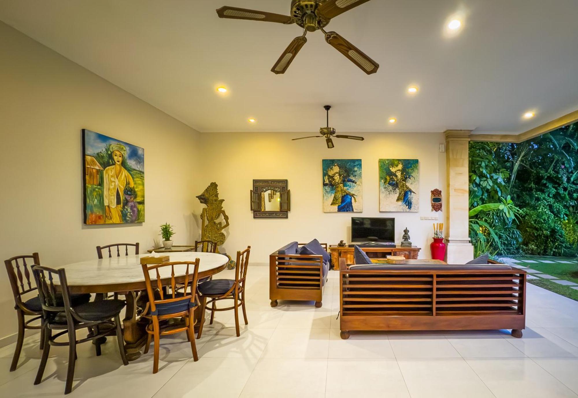 Villa Bugis Kayu Aya Seminyak Δωμάτιο φωτογραφία