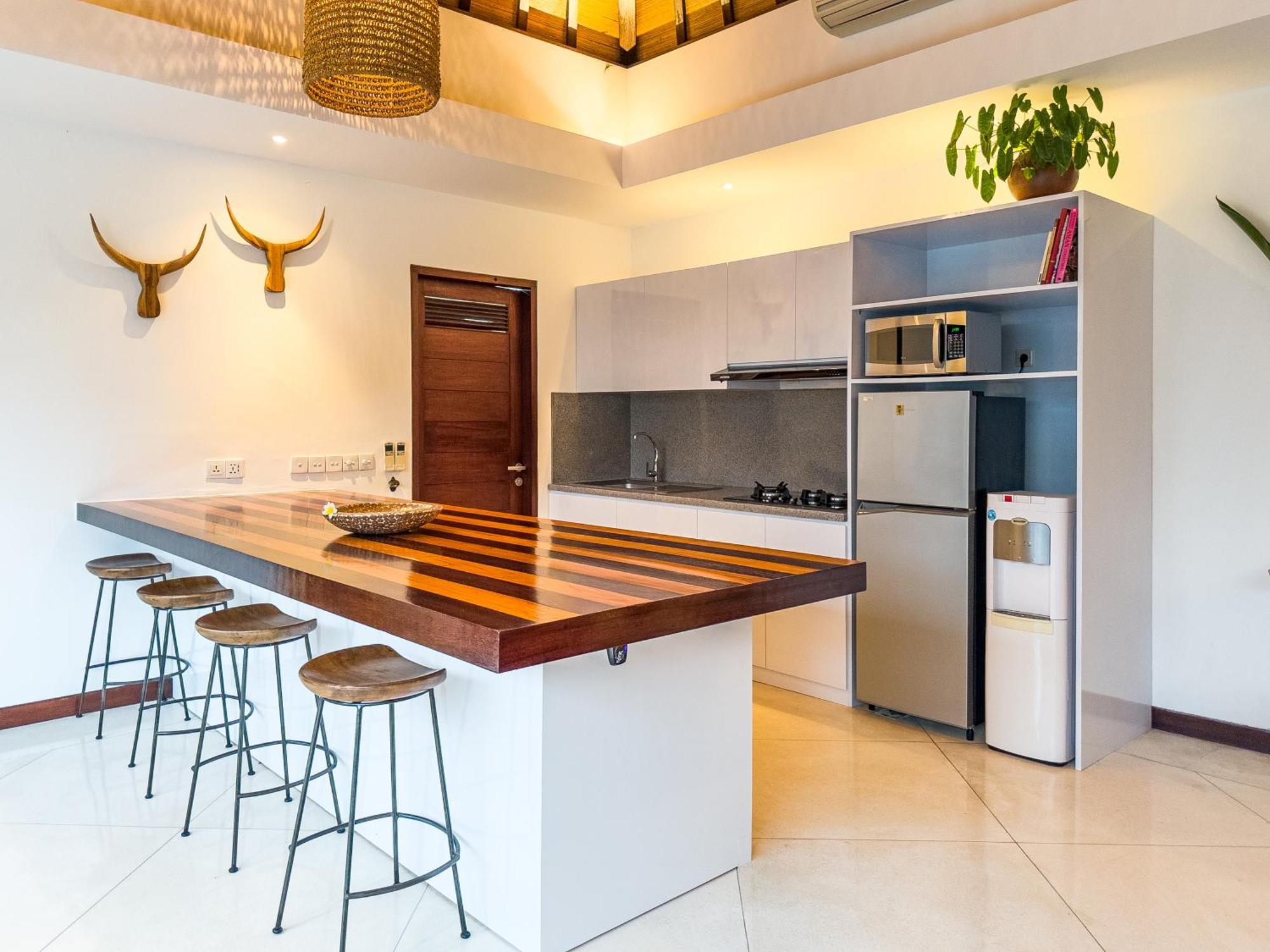 Villa Bugis Kayu Aya Seminyak Δωμάτιο φωτογραφία