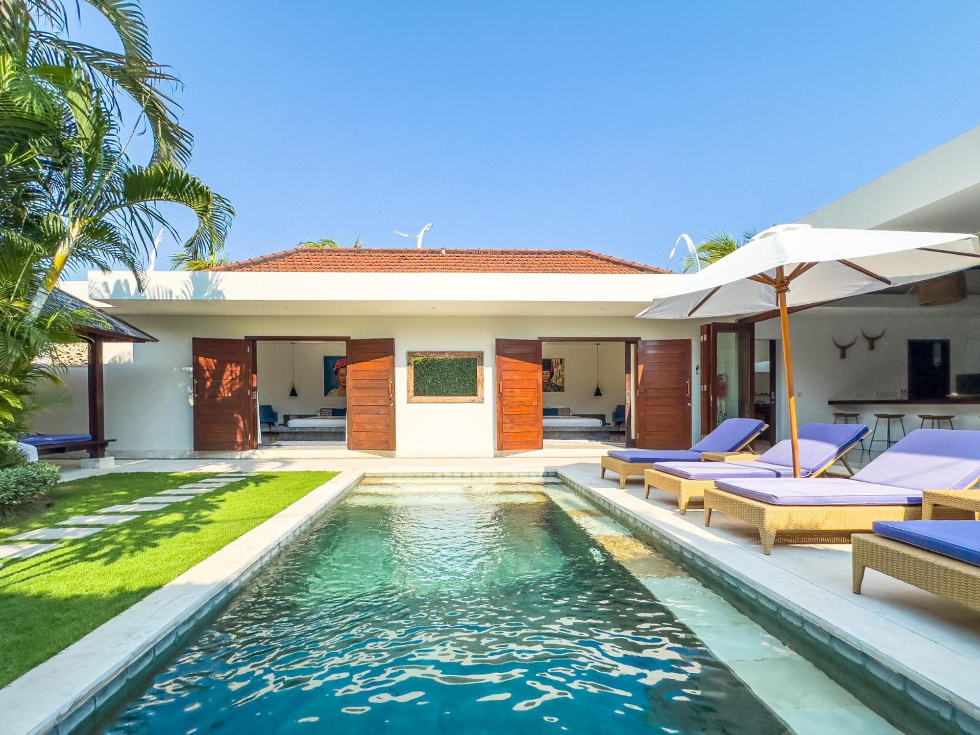 Villa Bugis Kayu Aya Seminyak Δωμάτιο φωτογραφία
